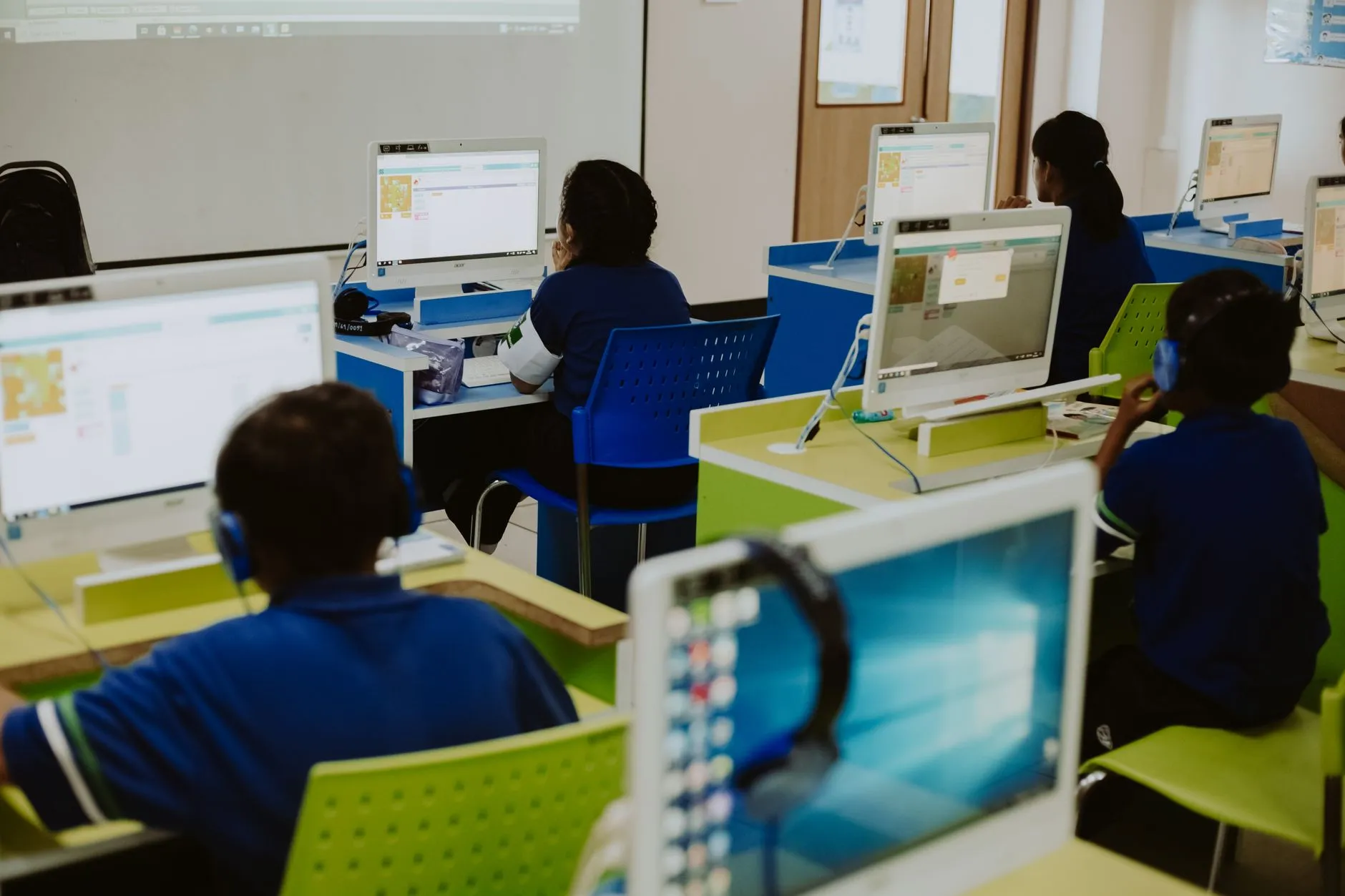 建筑工地工程供应一站式服务:从材料选型到施工保障全流程